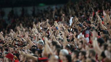 Torcida do Athletico Paranaense em partida na Arena da Baixada. Imagem referente a matéria