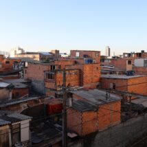 Programa Última Análise desta quarta-feira (05) analisa papel das ONGs no caos da segurança pública no Rio de Janeiro. Imagem referente a matéria