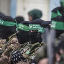 Hamas foi acusado de violar o acordo mediado por Trump em diversas ocasiões, com a entrega de corpos que não pertencem a Israel Imagem referente a matéria