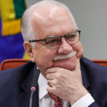 Imposto sobre grandes fortunas - STF - Edson Fachin