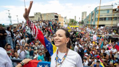 A líder da oposição na Venezuela, María Corina Machado, recebeu o Nobel da Paz em 2025 Imagem referente a matéria