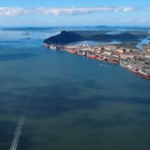 Calado do porto de Paranaguá aumentará de 13,1 metros para 15,5 metros. Imagem referente a matéria