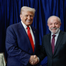 Tom cordial de Trump com Lula não significou fim das tarifas ao Brasil; entenda próximos passos Presidentes dos Estados Unidos, Donald Trump, e do Brasil, Luiz Inácio Lula da Silva, participaram de reunião bilateral em Kuala Lumpur, na Malásia, neste domingo (26)