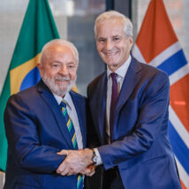 Noruega fatura trilhões com petróleo, investe globalmente e controla a Amazônia via fundos ambientais, impondo regras enquanto lucra. Imagem referente a matéria