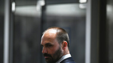 Defensoria Pública pediu arquivamento de inquérito contra Eduardo Bolsonaro. Imagem referente a matéria