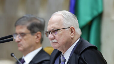 Ministro Edson Fachin, relator da ADPF 635, que restringiu operações policiais no Rio de Janeiro entre 2019 e 2025 Imagem referente a matéria