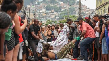 Governo fluminense afirma que 115 eram “narcotraficantes” e quatro policiais que participaram da operação. Imagem referente a matéria