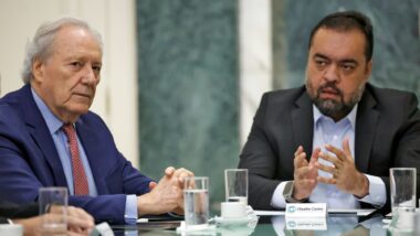 Ministro da Justiça, Ricardo Lewandowski, e governador do Rio de Janeiro, Cláudio Castro (PL, anunciam criação de um Escritório Emergencial de Combate ao Crime Organizado. Imagem referente a matéria