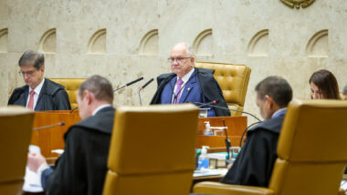 Edson Fachin, relator da ADPF das Favelas, propôs atuação da PF contra facções e obteve adesão dos demais ministros Imagem referente a matéria