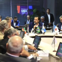 Governadores de direita contrapõem Lula no Rio e se unem por agenda da segurança Governadores discutem segurança pública