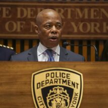 O prefeito de Nova York, Eric Adams. Imagem referente a matéria