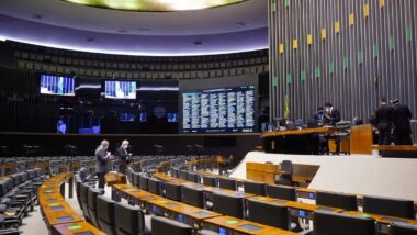 Plenário da Câmara dos Deputados. PF apura desvio de emendas parlamentares. Imagem referente a matéria