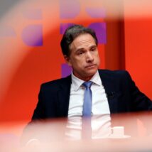 Tribunal abre investigação contra juiz Eduardo Appio após acusação de furto de champanhe Eduardo Appio