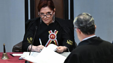 Ministro criticou a presidente do STM, Maria Elizabeth Rocha, por perdir perdão às vítimas da ditadura. Imagem referente a matéria