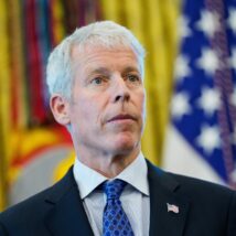 O Secretário de Energia dos EUA, Chris Wright, deu novos detalhes sobre o anúncio de Trump autorizando “testes nucleares” Imagem referente a matéria