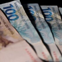 Contas são usadas por organizações criminosas para esconder origem de dinheiro ilícito, segundo investigações policiais. Imagem referente a matéria