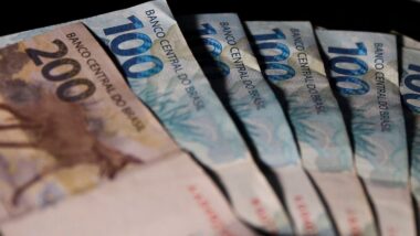 Contas são usadas por organizações criminosas para esconder origem de dinheiro ilícito, segundo investigações policiais. Imagem referente a matéria