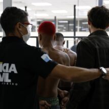 Classificar facções como terroristas eleva pena e abre brecha para ação dos EUA Polícia Civil do RJ prende integrante do Comando Vermelho