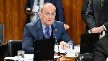 Contarato faz parte da base governista, mas diz que atuará com independência. Imagem referente a matéria