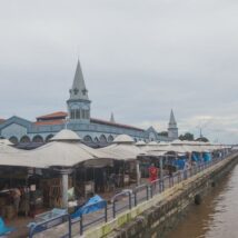 Mercado Ver-o-Peso, em Belém, local em que dois jornalistas estrangeiros foram assaltados. Imagem referente a matéria
