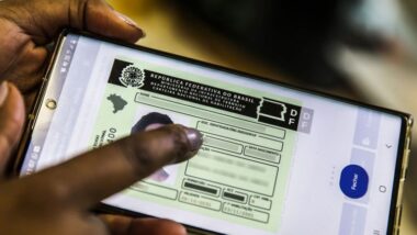 CNH sem Autoescola deve levar teoria de trânsito ao ensino médio. Imagem referente a matéria