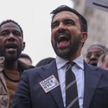 Próximo prefeito de Nova York, Zohran Mamdani venceu as eleições com a promessa de transformar a cidade num experimento socialista