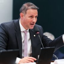 Derrite endurece projeto de Lula e incorpora facções à Lei Antiterrorismo Derrite endurece projeto de Lula e incorpora facções à Lei Antiterrorismo