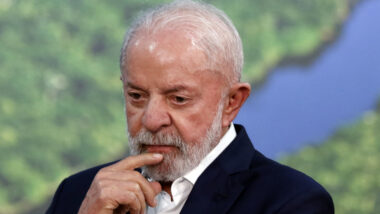 Fracasso da COP 30 sela declínio da influência internacional de Lula na área ambiental. Imagem referente a matéria