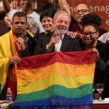 Conveniente, não coerente: à véspera das eleições, a esquerda abandona a linguagem neutra por votos. Coerência segue supérflua. Imagem referente a matéria