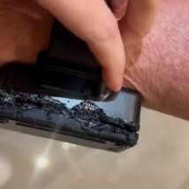 Em um vídeo divulgado pela Polícia Federal, Bolsonaro diz que "meteu ferro" no equipamento, "por cursiodade"