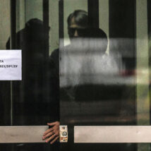 O ministro do STF Alexandre de Moraes concedeu permissão para visitas de filhos e ex-presidente na PF. Imagem referente a matéria