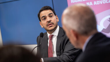 Caso aprovado ao STF, Jorge Messias ficará até 2055 no cargo. Imagem referente a matéria