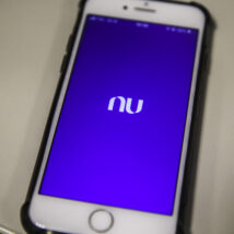 Nova resolução pode ter que fazer Nubank mudar de nome. Imagem referente a matéria