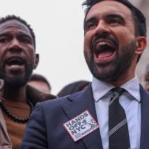 Próximo prefeito de Nova York, Zohran Mamdani venceu as eleições com a promessa de transformar a cidade num experimento socialista Imagem referente a matéria