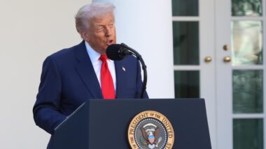 Governo Trump considera que o fim da política tarifária tornará os EUA um país de “terceiro mundo” Imagem referente a matéria